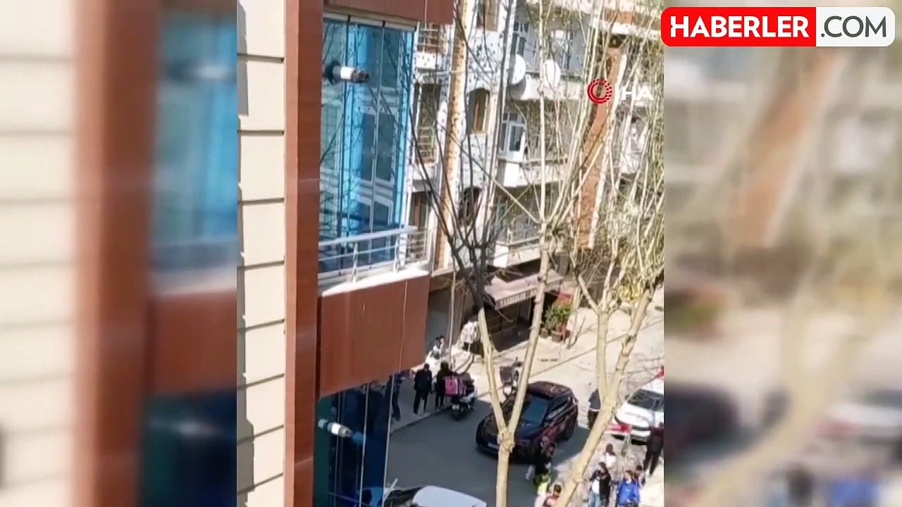 Aracıyla ters yöne giren polis, yol verme tartışmasında sürücüyü bacağından vurdu