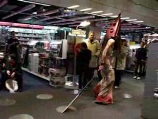 Cosplay de la fnac Odéon ~~ 001