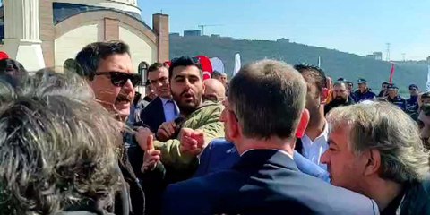 TOKİ Başkanı Ömer Bulut, hak sahibine yumruk attı