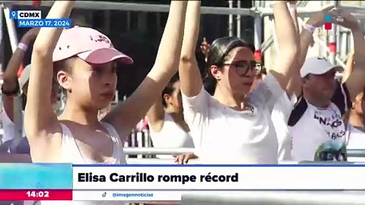 Elisa Carrillo rompe récord con clase masiva de ballet