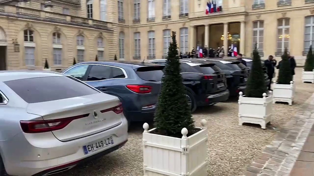 Dans la cour de l’Elysée, petite visite en images  #palaisdelelysee ##cours