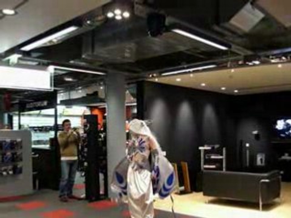 Cosplay de la fnac Odéon ~~ 002