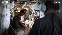 Gaza, aerei della Giordania lanciano aiuti umanitari nella Striscia