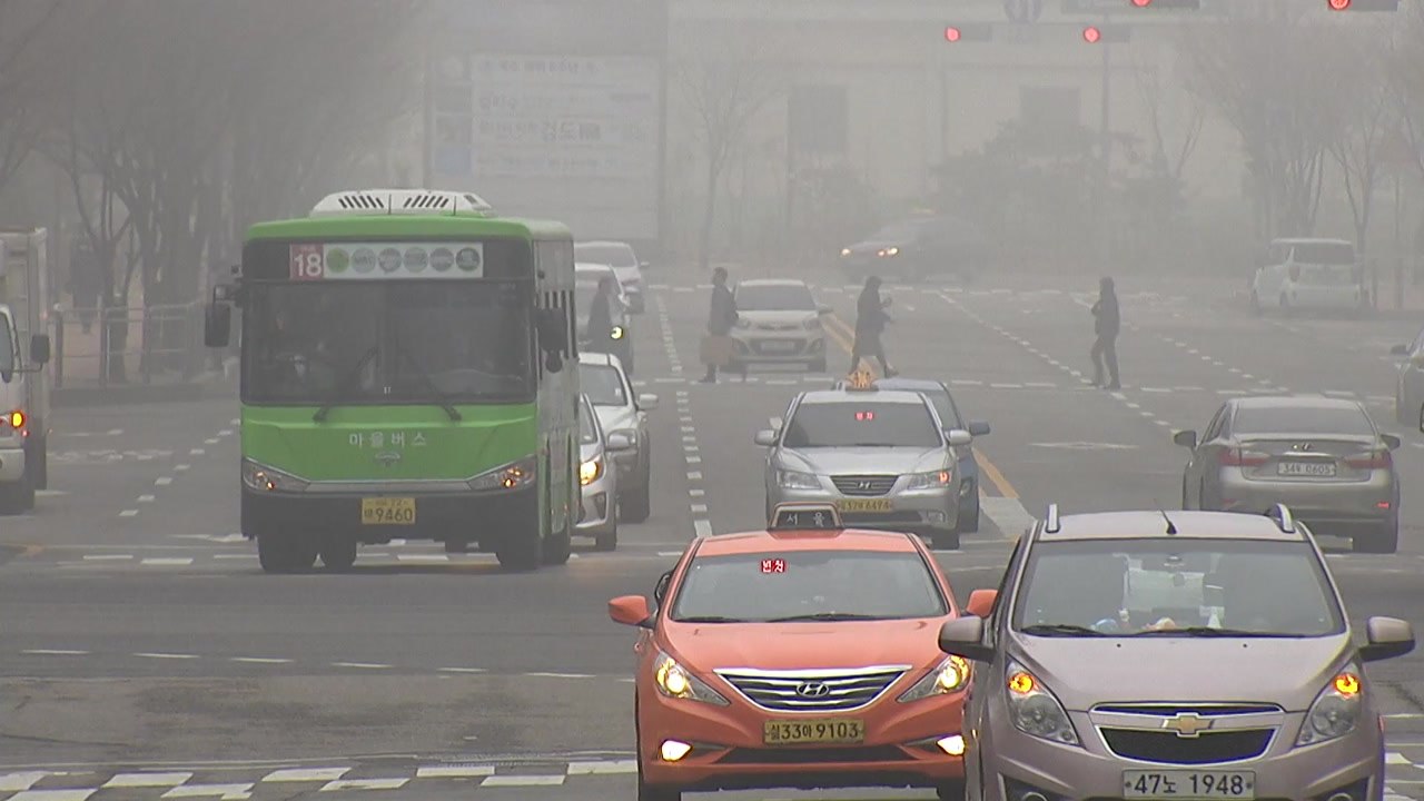 [날씨] 전국에 봄비, 강원 산간 20cm 폭설...해안가 강풍 / YTN