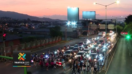 tn7-bloqueos-en-hatillo-por-agua-potable-180324