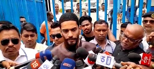 KMC-এর  মেয়র এখুনো খুজছেন অবৈধ নির্মাণ! এটা লজ্জার,  নাম না করে ফিরহাদকে নিশানা নওশাদের  | Oneindia