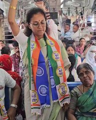 सुप्रिया सुळेंचा रेल्वेत प्रचार