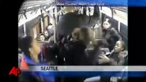 Adolescentes  embarazadas atacada en un l autobús