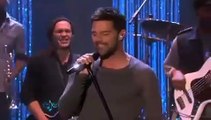 Ricky Martin interpreta 'Lo mejor de mí eres tu'