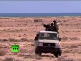 Video de los rebeldes Libia bajo el fuego como ataques aéreos Gadafi informó