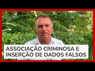 PF indicia Bolsonaro por falsificação em carteira de vacinação da covid-19