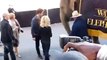 Robert Pattinson ha Encuentro cercano con un elefante en Australia