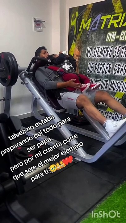 papá en gimnasio