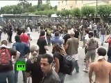 Disturbios en Grecia : Feroz batalla en Atenas