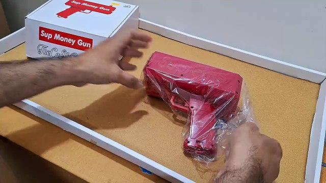 Unboxing and Review of Super Indian Money Gun Cash Cannon for Punjabi Wedding, Parties and Fun