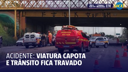 Acidente: Viatura capota  e trânsito fica travado