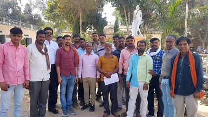 सफाईकर्मी काम पर लौटे, अब चालक-हेल्परों ने की हड़ताल