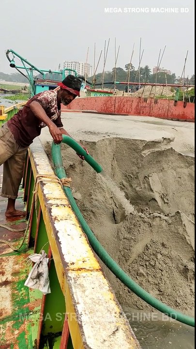 Powerful Water Pump Unload Sand in Big Ship Full Unload by Mega Drager Machine #01