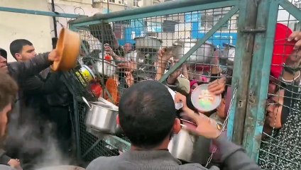 EUA pedem que Israel permita entrada de chefe da UNRWA em Gaza e nega 'fome como arma'