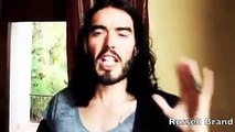 Russell Brand Removes Wedding Ring