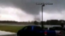 Enormes tornados azotan Estados Unidos