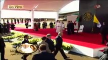 Acosta Naranjo No saluda a Felipe Calderon durante la Visista del Papa Benedicto XVI