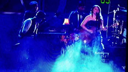 Latin Grammy 2012 Jesse  Joy  Cantando Corre