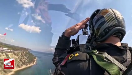 SOLOTÜRK'ün Çanakkale Zaferi'nin yıl dönümündeki gösteri uçuşu