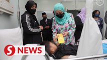 Queen visits paediatric patients at KL's Tunku Azizah Hospital