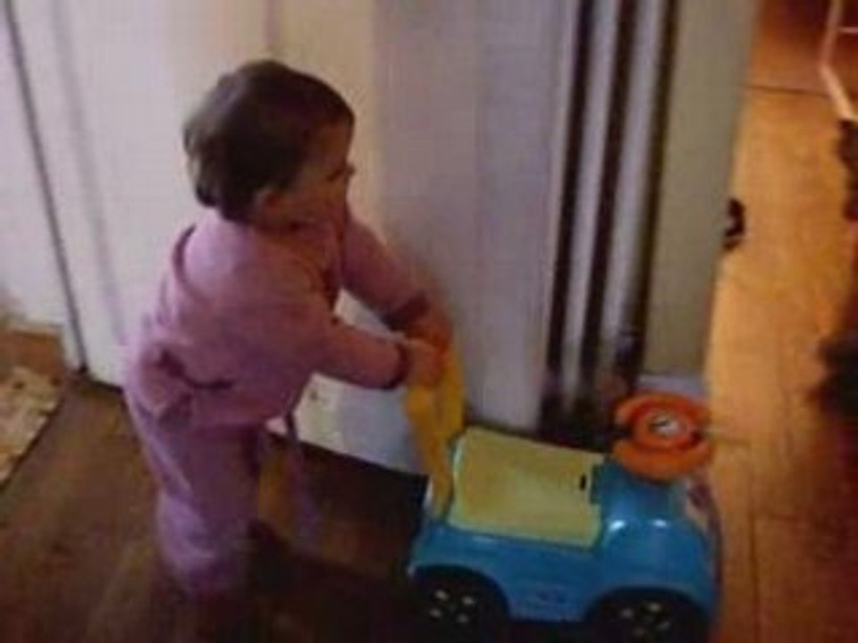 Axelle a 16 mois
