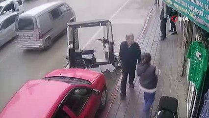 Banka çıkışında takip ettikleri vatandaşın 270 bin TL’sini çaldılar