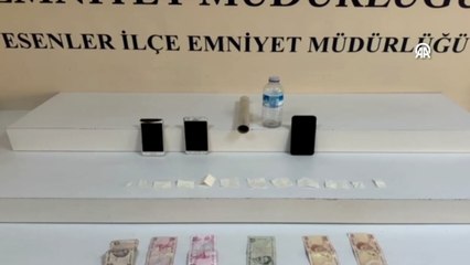 Uyuşturucu satan 2 şüpheli tutuklandı