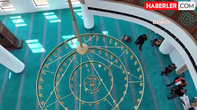 Antalya Büyükşehir Belediyesi Güneş Mahallesi Kentsel Dönüşüm Projesi'nde 545 dairenin anahtarını teslim etti