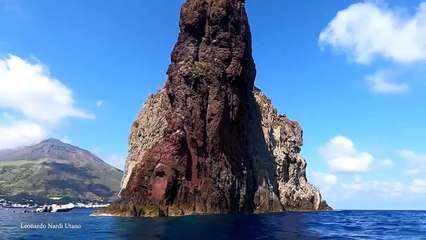 15 Lighthouses in Terrifying locations