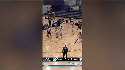 Lautaro Martinez, il fratello Jano gioca a basket: assist alla Steve Nash