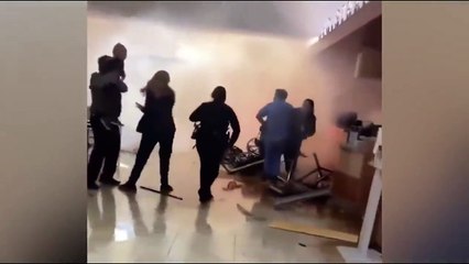 Texas, paura all'ospedale di Austin: un auto si schianta contro il pronto soccorso