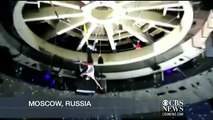 Acrobata keniano cae desde el techo de un circo en Rusia