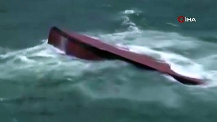 Kimyasal madde yüklü tanker alabora oldu