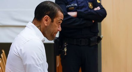 Dani Alves podrá salir de prisión si paga una fianza de un millón de euros