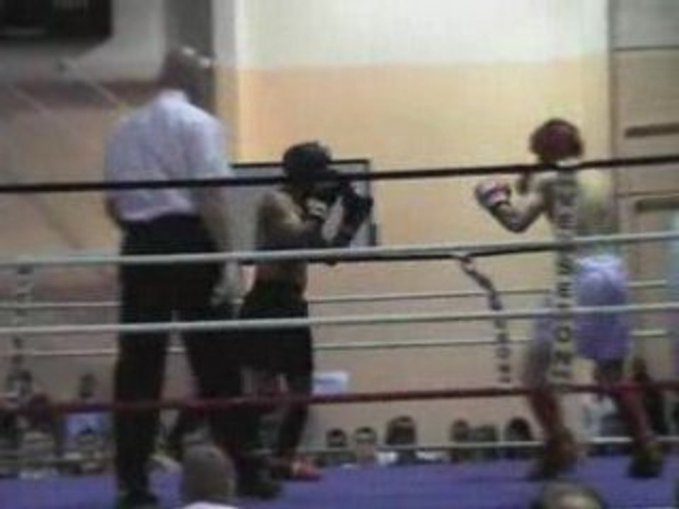 Punching Carcassonne Cedric Inocencio VS Léon Bachi