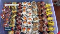 Warga Sorong Berburuh Sushi Untuk Menu Buka Puasa