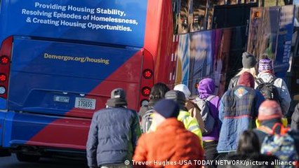 US: Tensions grow in Denver over help for migrants