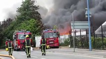 Imagenes del incendio en recicladora de plástico en Smethwick