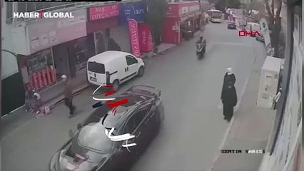 Yolun karşısına geçmeye çalışan yayaya İETT otobüsü çarptı