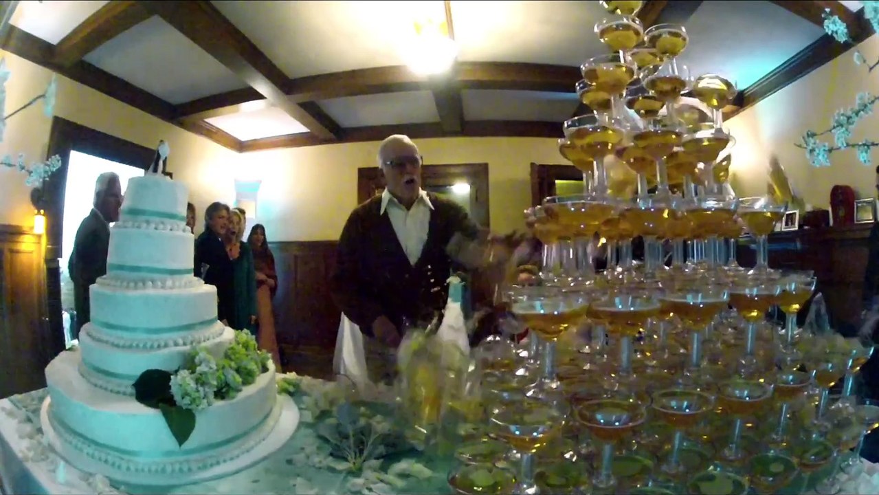 Jackass Bad Grandpa Movie Trailer Official Johnny Knoxville HD Vídeo