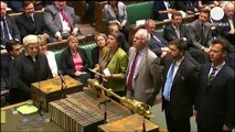 Reino Unido votos contra la acción militar de Siria