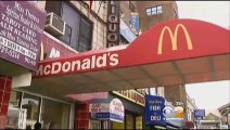 Video  Man Walks Into McDonalds With Knife Freshly Stabbed in his Back