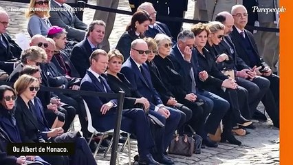 Hommage à Philippe de Gaulle aux Invalides : ses quatre fils (Yves, Jean, Pierre et Charles) soutenus par Brigitte et Emmanuel Macron