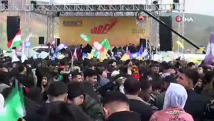 Nevruz'u terör eylemine çevirdiler! CHP'nin ortağı DEM'lilerden polise taşlı saldırı