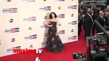 Katy Perry in Red Carpet  American Music Awards 2013
